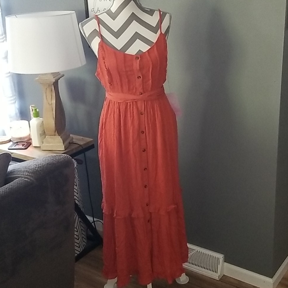 NWT "Fashion on Earth" Dress SZ Small